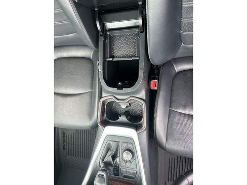 Used 2019 Toyota RAV4 Limited w/ Cold Weather Package AWD/4WD image 21