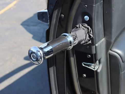 Used 2015 Rolls-Royce Ghost RWD image 42