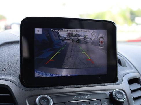 Used 2020 Ford Transit Connect XLT w/ Trailer Tow Package FWD image 11
