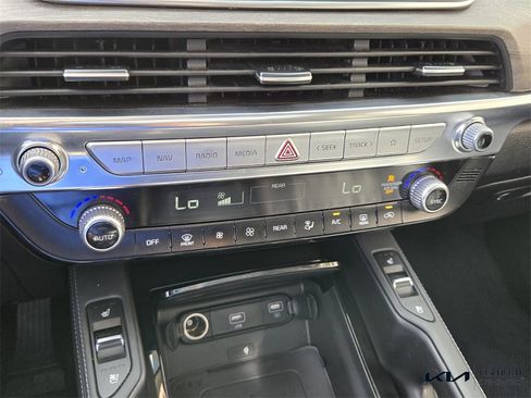 Certified 2022 Kia Telluride EX w/ EX Premium Package image 25
