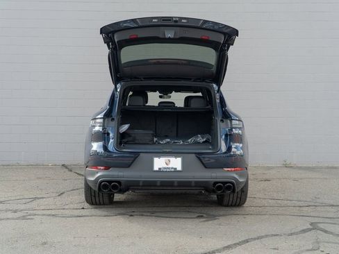 New 2026 Porsche Cayenne S image 14
