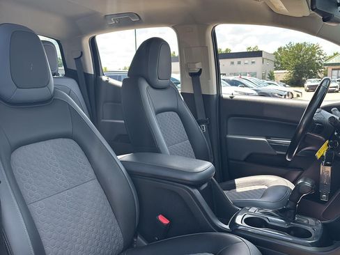 Used 2018 Chevrolet Colorado Z71 AWD/4WD image 25