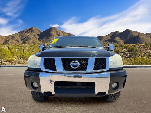 Used 2007 Nissan Titan LE w/ Nissan Navigation Pkg AWD/4WD image 4