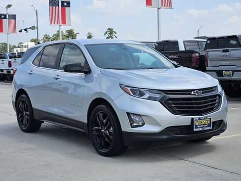 Used 2021 Chevrolet Equinox LT FWD image 3