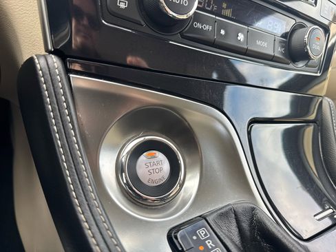 Used 2018 Nissan Maxima 3.5 SL image 34