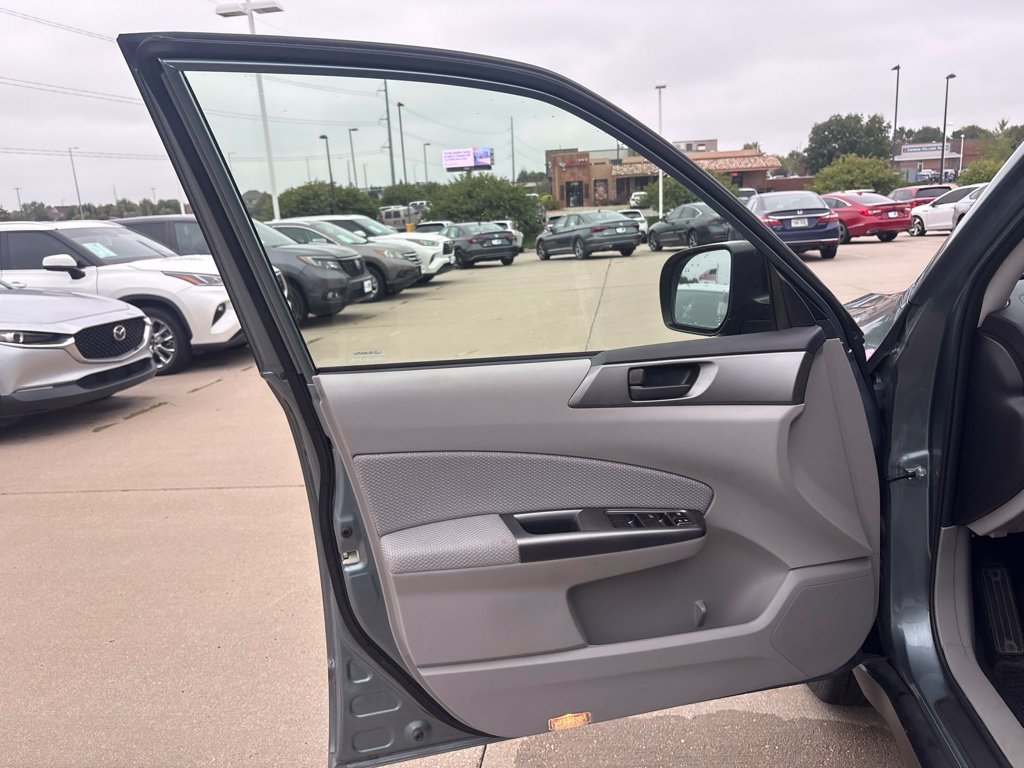 Used 2012 Subaru Forester 2.5X AWD/4WD image 9
