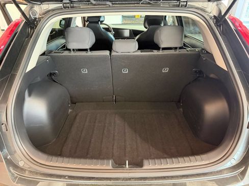 Used 2026 Kia Niro LX FWD image 30