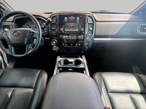 Used 2023 Nissan Titan PRO-4X w/ Pro-4x Convenience Package AWD/4WD image 15