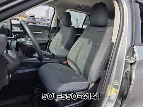 Used 2025 Ford Explorer Active image 7
