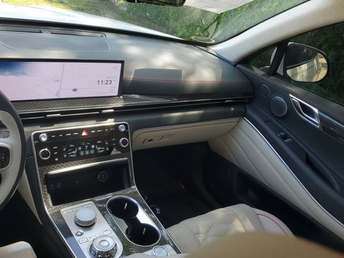 Used 2025 Genesis GV80 3.5T e-SC AWD/4WD image 22