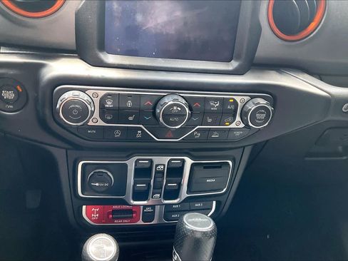 Used 2020 Jeep Gladiator Mojave AWD/4WD image 33