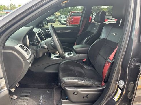 Used 2018 Jeep Grand Cherokee SRT w/ Trailer Tow Group IV AWD/4WD image 14