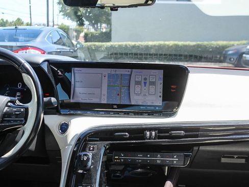Used 2021 Toyota Mirai RWD image 18