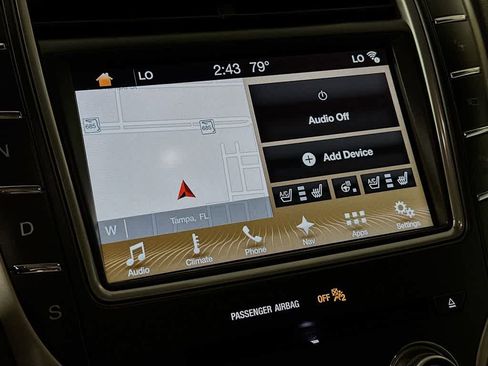 Used 2017 Lincoln MKX Reserve w/ Driver Assistance Package FWD image 17