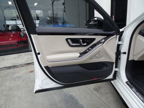 Used 2022 Mercedes-Benz S 580 4MATIC Sedan image 13