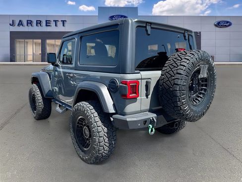 Used 2020 Jeep Wrangler Sport AWD/4WD image 3