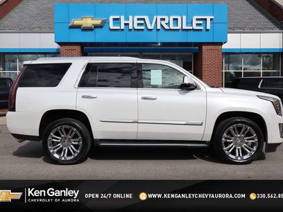 Used 2019 Cadillac Escalade Luxury w/ LPO, Radiant Package