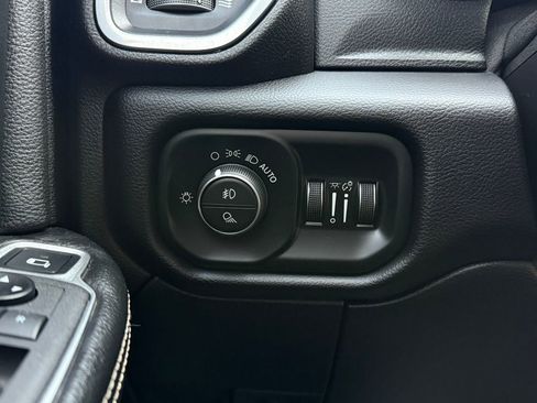 Used 2021 RAM 2500 Laramie image 17