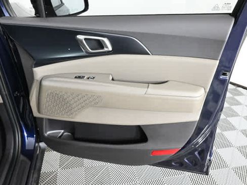 New 2026 Kia Carnival LXS image 6