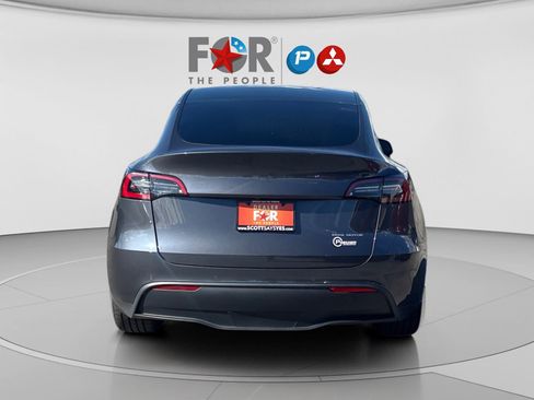 Used 2021 Tesla Model Y Long Range image 4