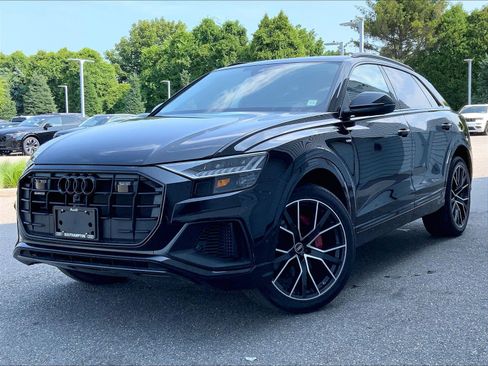 Used 2023 Audi Q8 Prestige w/ Prestige Package AWD/4WD image 11