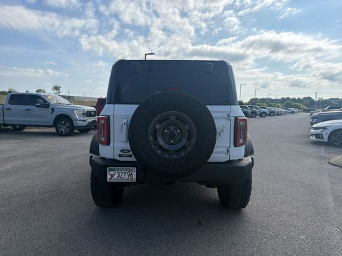 Certified 2025 Ford Bronco Outer Banks w/ Sasquatch Package AWD/4WD image 6