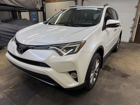 Used 2017 Toyota RAV4 Limited w/ Protection Package image 17
