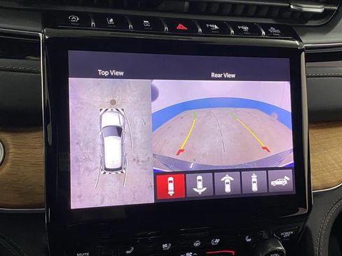 Used 2023 Jeep Grand Cherokee L Summit image 11