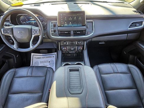 Used 2023 Chevrolet Suburban RST w/ Luxury Package image 11