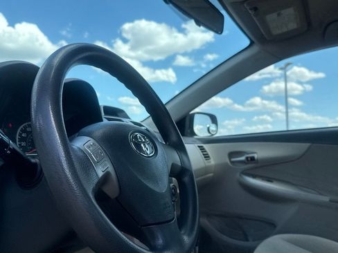 Used 2011 Toyota Corolla S FWD image 37