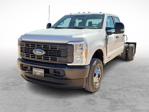 New 2026 Ford F350 XL image 4