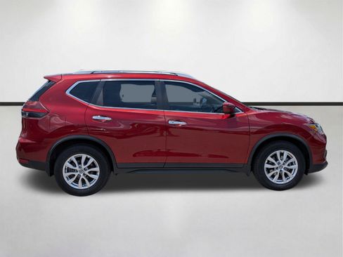 Used 2019 Nissan Rogue SV FWD image 3