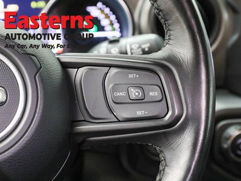 Used 2023 Jeep Wrangler Unlimited w/ Cold Weather Group image 16