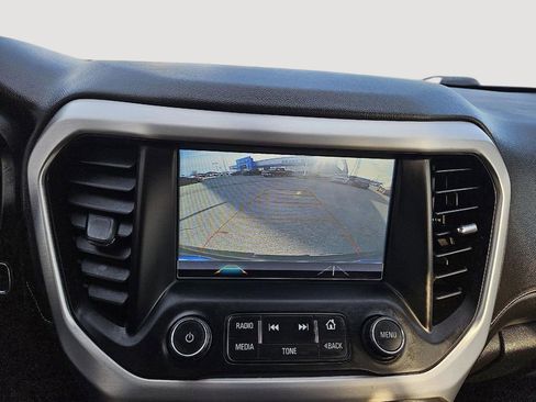 Used 2019 GMC Acadia SLT image 13