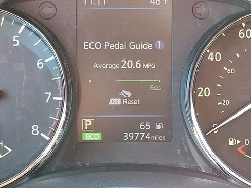 Used 2018 Nissan Rogue SV image 20