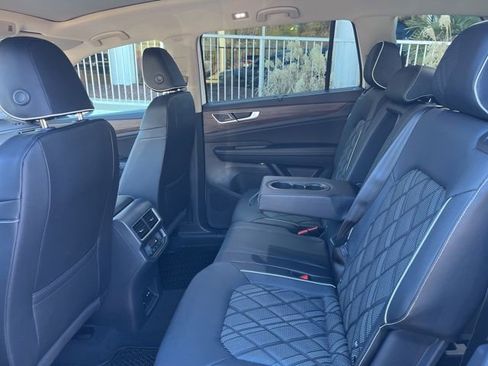 New 2026 Volkswagen Atlas SEL Premium R-Line image 13