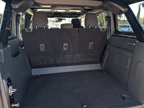 Certified 2025 Ford Bronco Big Bend image 8