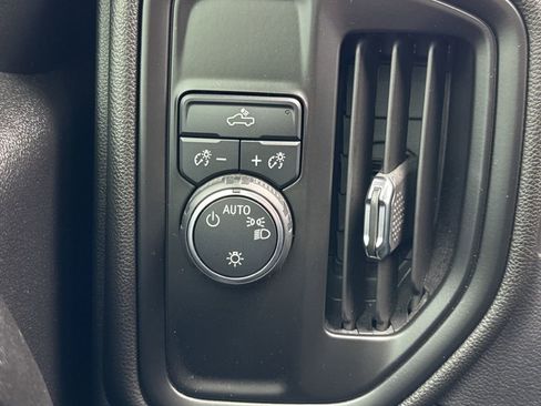 Used 2022 Chevrolet Silverado 1500 Custom RWD image 15
