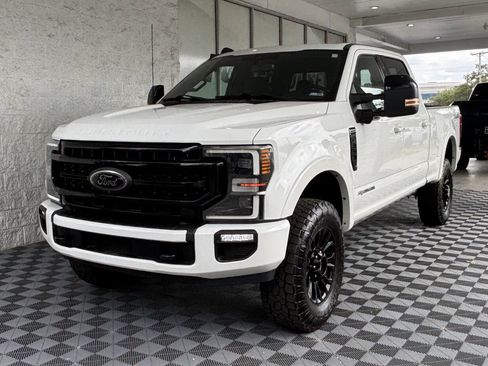 Used 2022 Ford F250 Lariat w/ Tremor Off-Road Package AWD/4WD image 4