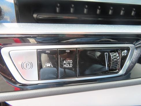 Certified 2024 Cadillac Lyriq Sport AWD/4WD image 35