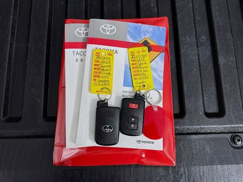 Certified 2023 Toyota Tacoma SR5 w/ Black Out Package (TMS) image 31