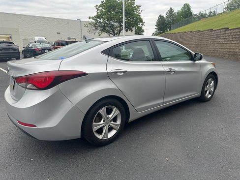 Used 2016 Hyundai Elantra Value Edition FWD image 10
