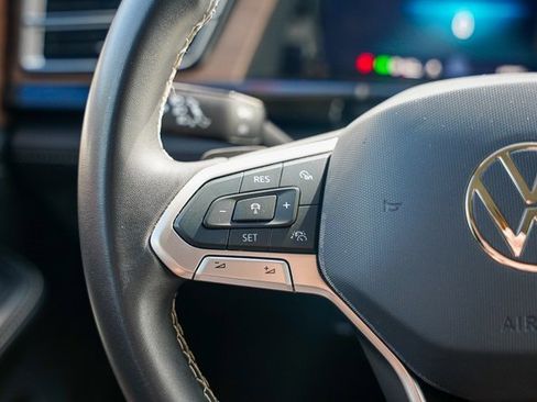 Certified 2024 Volkswagen Atlas SE image 11