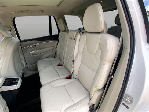 Used 2025 Volvo XC90 B6 Ultra w/ Protection Package Premier AWD/4WD image 20