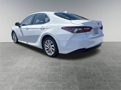 Used 2024 Toyota Camry LE image 3