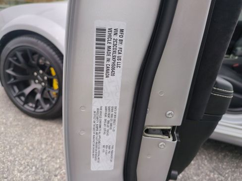 Used 2023 Dodge Charger SRT Hellcat image 31