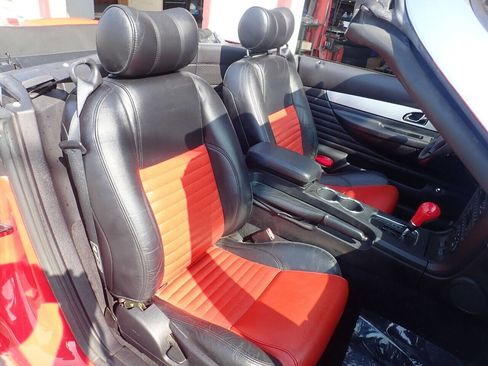 Used 2003 Ford Thunderbird image 32