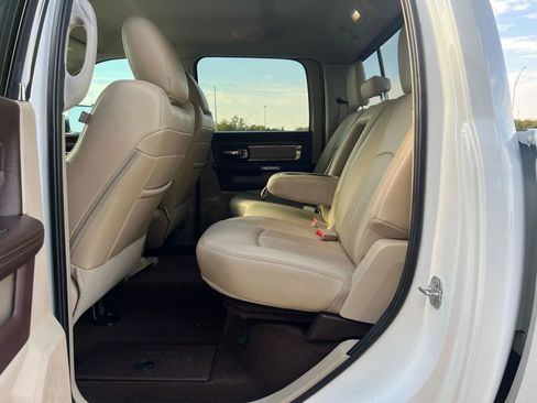 Used 2018 RAM 2500 Laramie w/ Convenience Group image 15