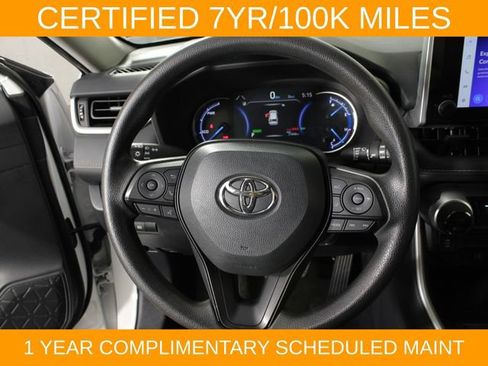 Used 2025 Toyota RAV4 XLE AWD/4WD image 20
