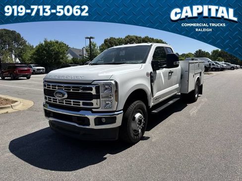 New 2026 Ford F350 XL w/ XL Chrome Package AWD/4WD image 4